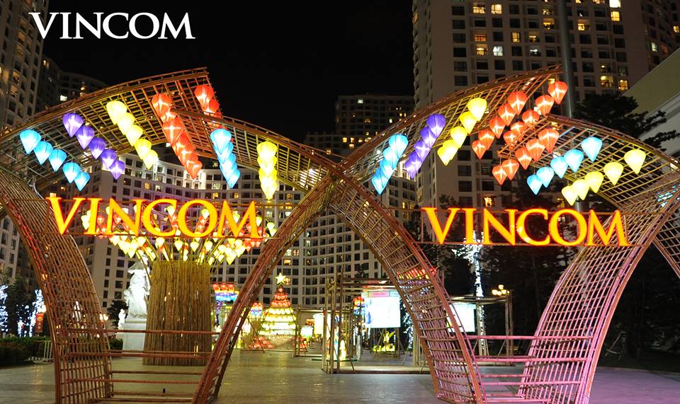 Vincom shopping mall system of Vingroup jubilantly welcomed Mid-Autumn Festival