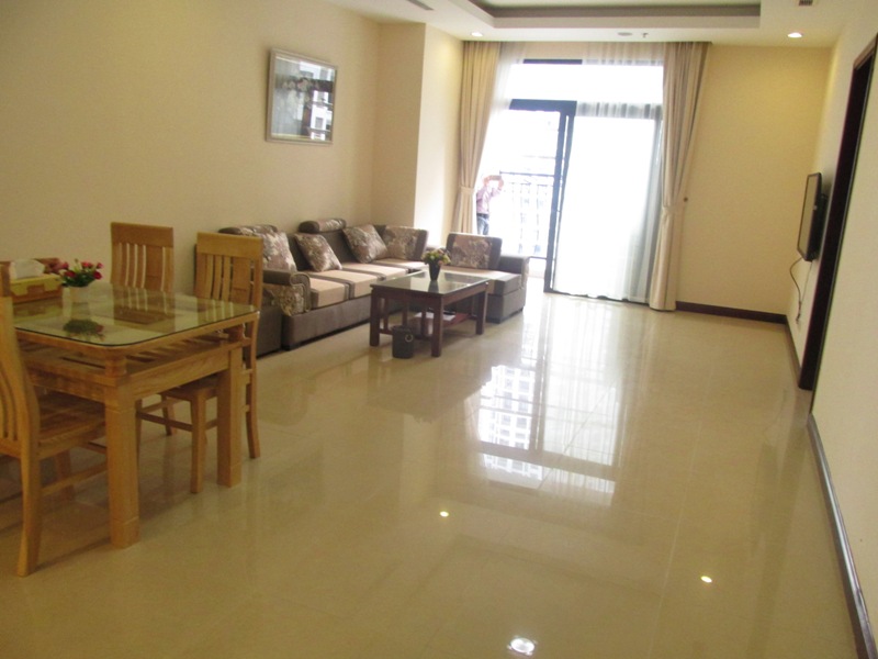 2 Bed / 2 Bath Apartment for rent in R4, Royal City with natural well-lit, $900