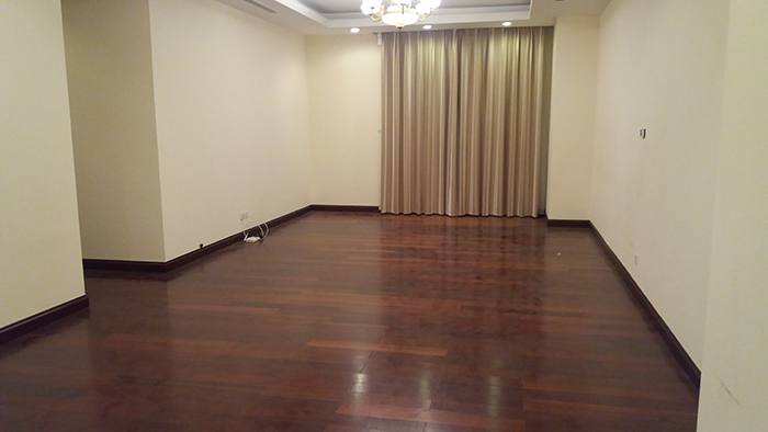 Unfurnished apartment for rent in Royal CIty - 3Bed / 2 Bath on high floor
